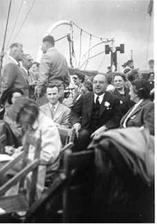 Outing to the Firth of Clyde. In the center are Italian mathematicians E. Marchionna and A. Terracini